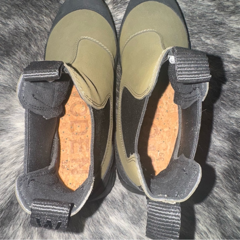Woden Waterproof Track Boot Magda Rubber Olive Chelsea Size 7.5 Rain Bootie - Picture 8 of 8